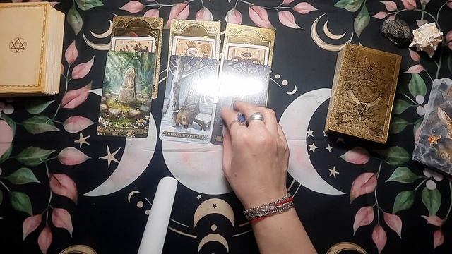 ПРОГНОЗ НА 2024 ГОД ДЛЯ ВЕСОВ#таро #гадание #расклад #tarot #картытаро #онлайнгадание #будущее