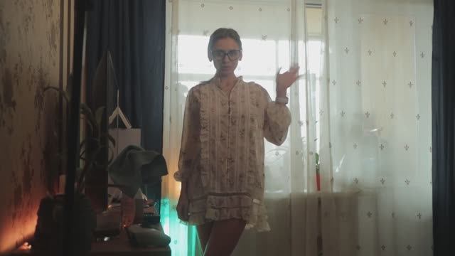 ❤️ Transparent Dresser and TV cleaning wit Tina in a short dress