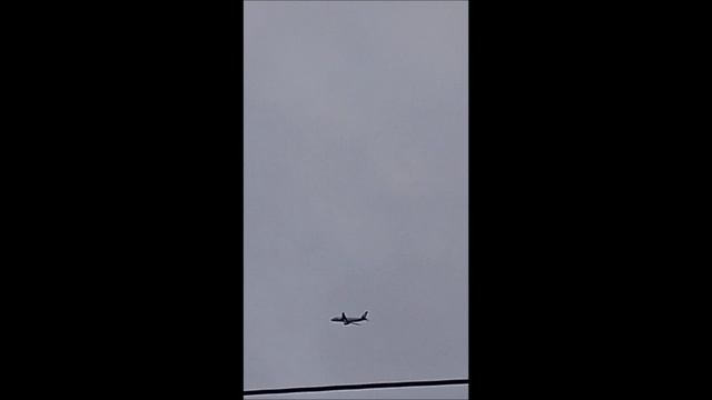 Самолет