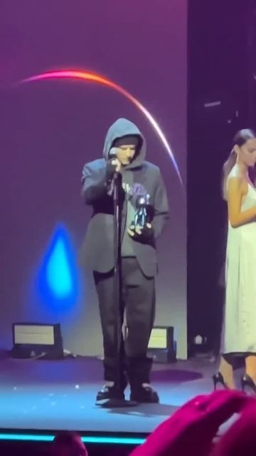 Егор Крид на сцене с Валей Карнавал. Реакция зала говорит за себя 😂 Больше видео в тгк: @iam_kirr