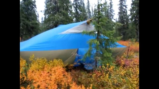 Базовый лагерь на хариусовой реке