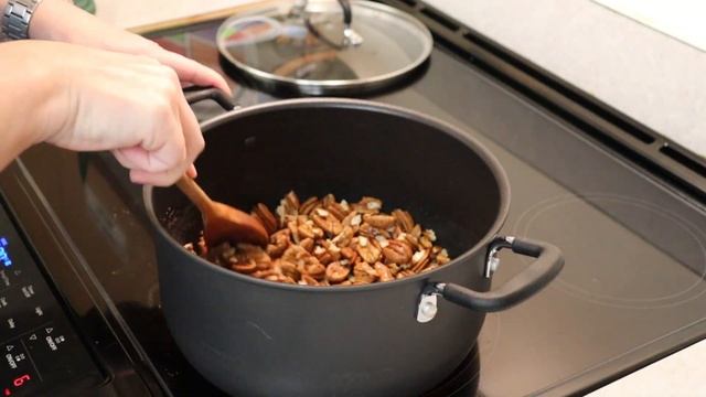 Holiday Edition - Sugar Free Candied Pecans