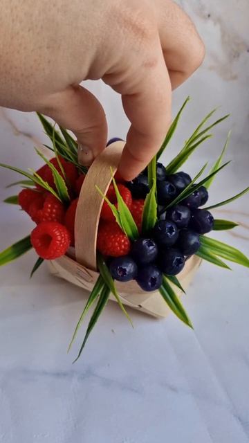 Корзинка ягод. #мылоручнойработы #подарок #ягоды #корзинка #корзина