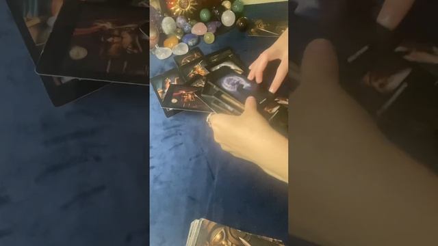 Кто за Вами следит?👁️🔮✨Таро!🦉🌓