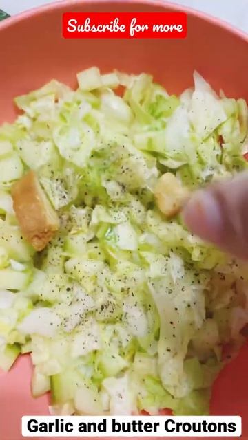 Garlic & butter croutons add to ur salad 🥗 #shorts #salad #crouton