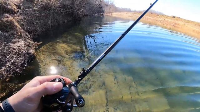 Creek fishing for winter small mouth Bass with the new Magma Nikko Hellgrammite