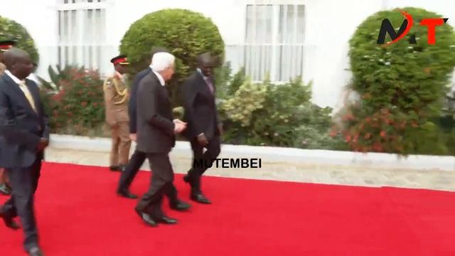 SEE HOW PRESIDENT RUTO BODGUARDS BLOCKED ITALY PRESIDENT RUTO BODGUARDS AT STATEHOUSE