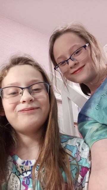 знакомство с моей сестрой. 🤯