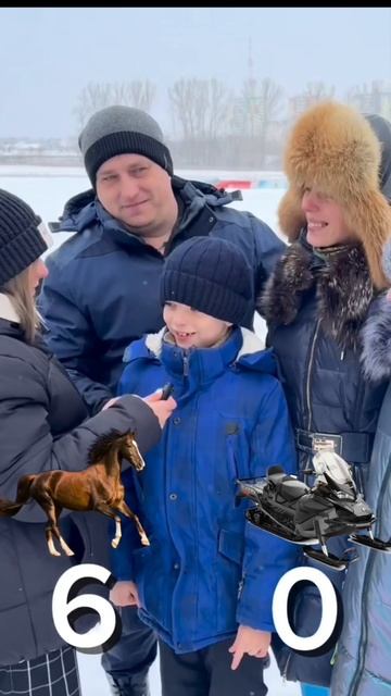 Лошадь или снегоход, что круче?