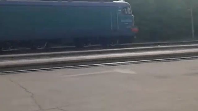 Отправление грузового поезда с 3 пути ст  Лихачево