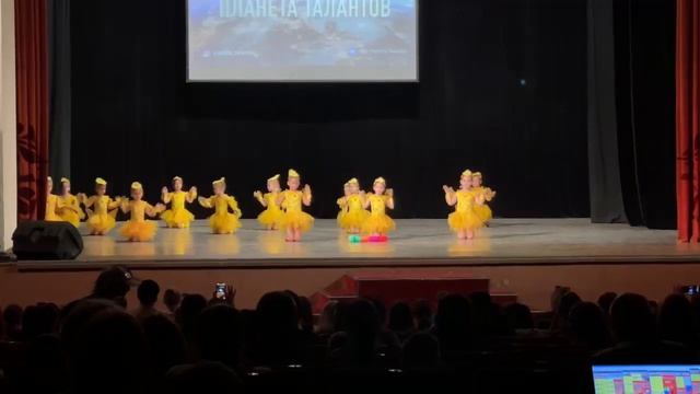 Детская танцевальная школа - студия "РЕВЕРАНС" . Детский танец - ЦЫПЛЯТА