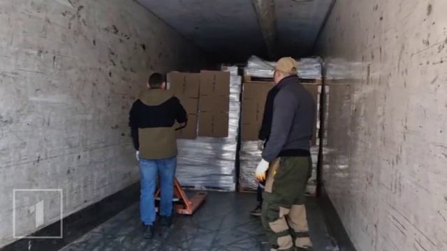 Помощь фронту: в армейскую кладовую прибыл гуманитарный груз — 20 тонн замороженных морепродуктов