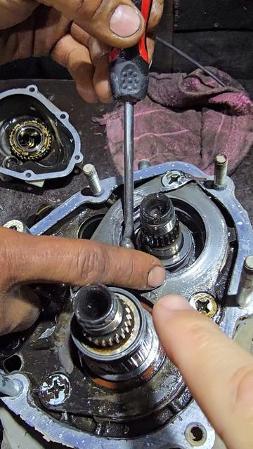 Звук кпп. #89667101212 #89221501212 #jonauto66 #автомобили  #ремонт #автосервис