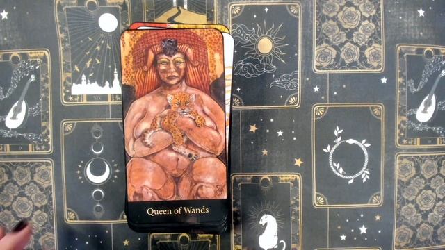 Using more than textbook meanings for a tarot card | Mary-el Tarot Queen of Wands