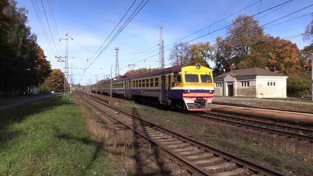 Электропоезд ЭР2-1300 на ст. Засулаукс / ER2-1200 EMU at Zasulauks station