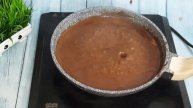 Do you have milk and chocolate? Make this delicious dessert with no flour, no oven !