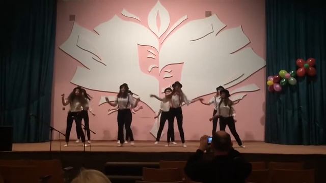 КЛАСНИЙ ТАНЕЦЬ