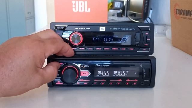 PIONEER DEH 298BT VS JBL CELEBRITY 100BR