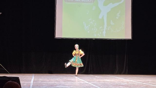 Рита. Русский танец. Соло. Выступление на конкурсе "Лучше всех". г.Зеленоград 16 февраля 2025 года.
