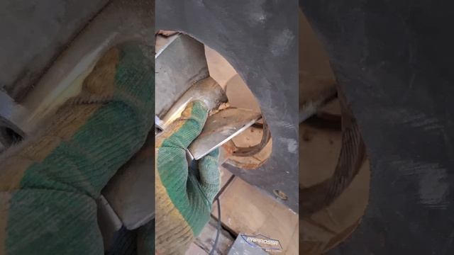 PAPIROSSA jet boat HANDBUILT IN MARKVILLAGE