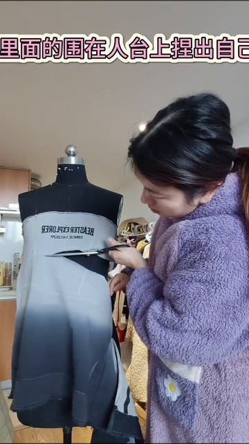 Стильная куртка из старой толстовки