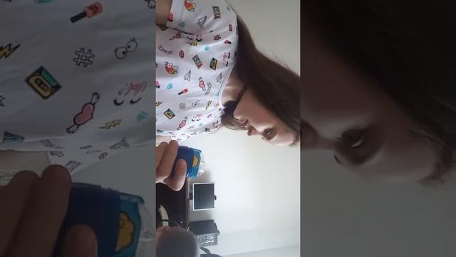 Открываем чуп чупсы с моим братиком Ромой !!!!!! Надеюсь понравится это видео!!!!