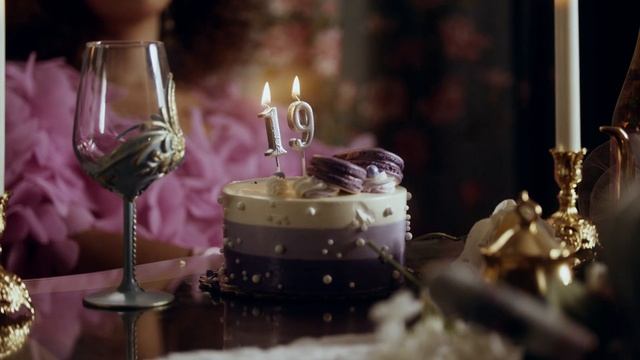 Talia Jackson-19 (Official Music Video))