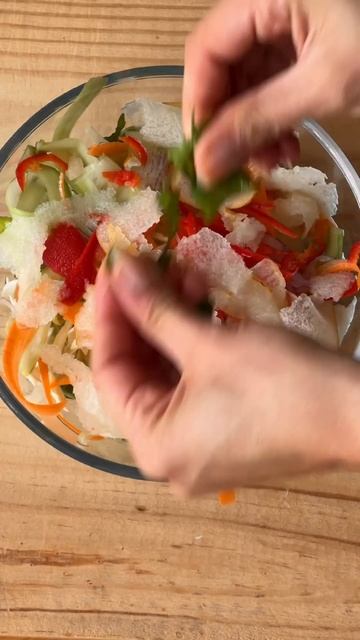 You can make this salad without having to chop anything!  #healthyfood #salad