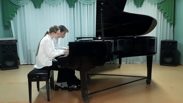 П. Чайковский "Старинная французская песенка" в свободной транскрипции В. Птушкина.