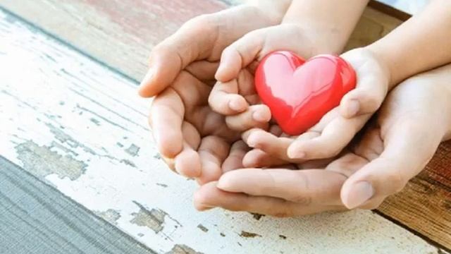 বর্তমানে সারা জাগানো গান ভালবাসা টাকার দামে বেচাকিনা হয়।শীল্পী কলিম শাহ্।সুরকারওগিতীকার, কলিম শাহ্