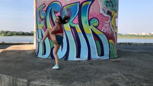 Shuffle Dance / My favorite song of LUNAX!(Drunk in Love /Rabbit Hole /Million years)
