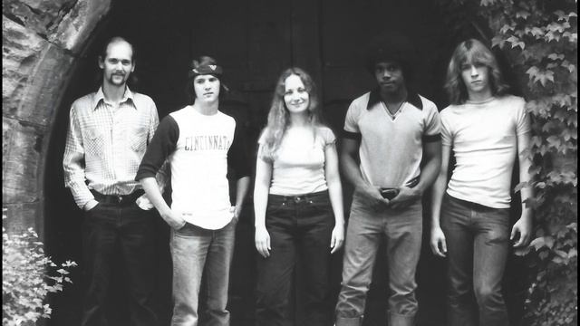 Cerberus - Sports Page - 11/28/82 - Side B (Tape Transfer) - Sandy Kruger Archive