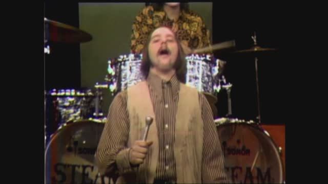 Steam - Na Na Hey Hey Kiss Him Goodbye