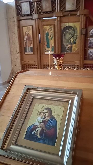 18 февраля - празднование иконы Божией Матери "Взыскание погибших". Перед отпеванием Галины.