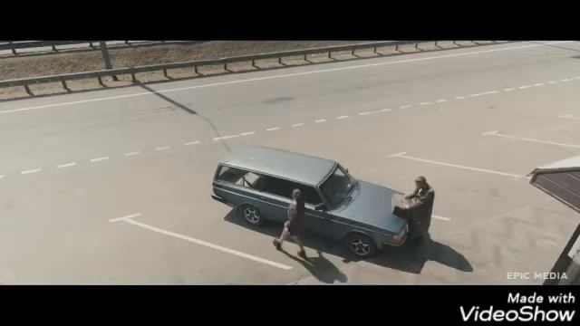 Title Элли и Олег "Необычный гонщик "