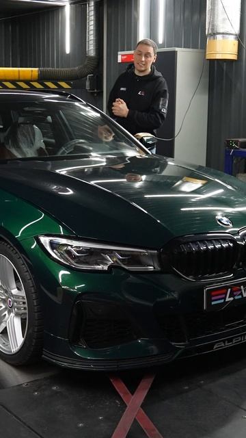 Новое видео сегодня вечером на нашем канале!
Не пропусти 😉