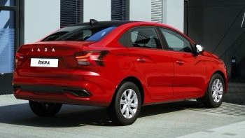 Еще не дебютировал, но уже сплошные проблемы: в Lada Iskra 2025 выявили массу недостатков