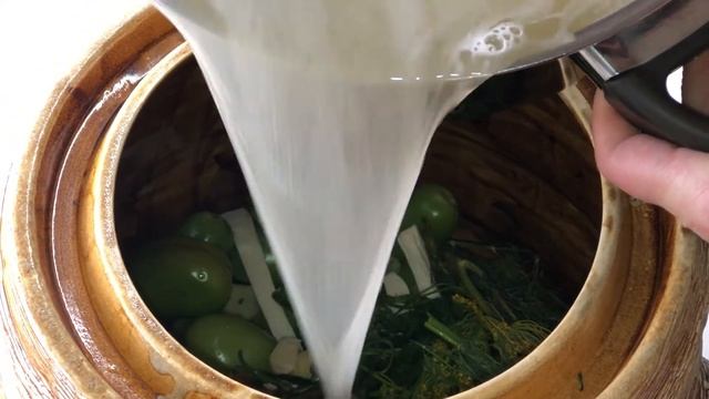 How to Make Fermented Green Tomatoes