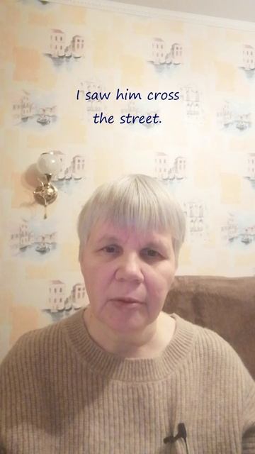 Как правильно: I saw him cross / crossing the street?