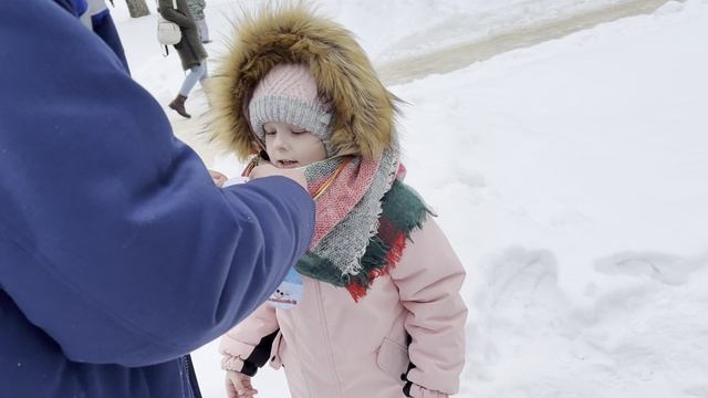 Мила учавствует в соревнованиях, Смоленск-Фленово, куем монетку в кузне!!!