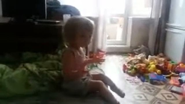 😂Любимый трон Цара , а песня так вообще огонь😉