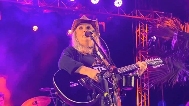 Change - Melissa Etheridge - 9/2/2022 Dreams Resort, Isla Mujeres, MX