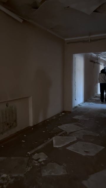 Призраки прошлого: Исследуем крышу заброшенной гостиницы