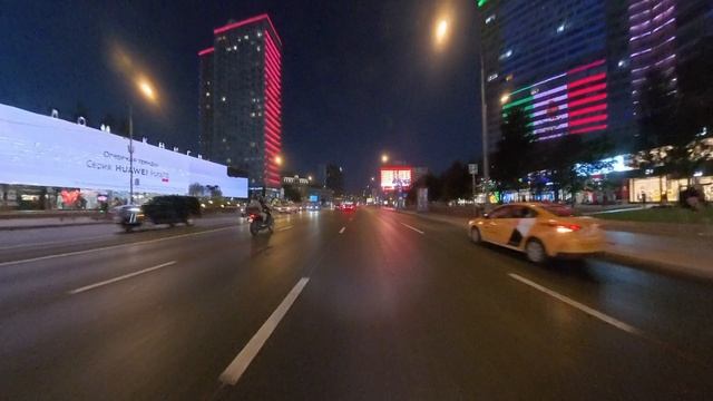 Ночной Новый Арбат (архив 2024 г.)