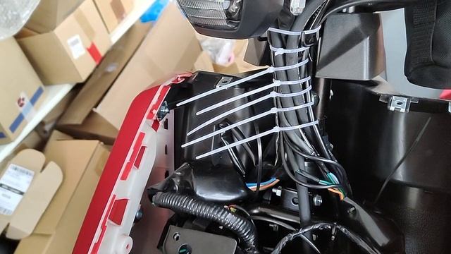 Vento smart 3. Устранение перетирания проводки у руля