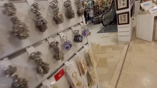 Tunezja - ceny w dużym sklepie / Sousse Medina Tunisia / Susa