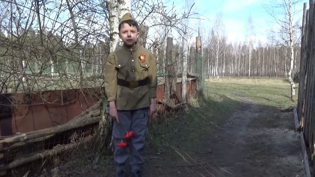 Р.  Рождественский "Баллада о маленьком человеке". Читает Тонконогов Егор