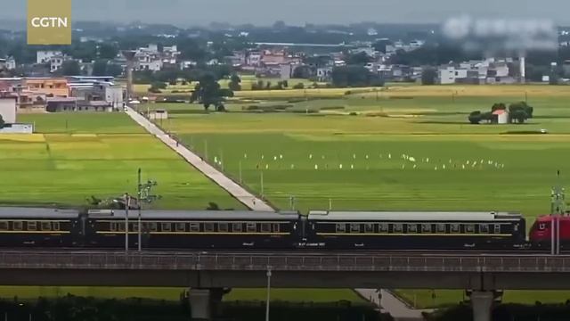 Footage of Fuxing bullet train overtaking regular train goes viral in China