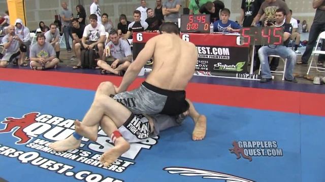 Submission! Ruslan Khaskhanov vs Mike Hammer at Grapplers Quest Midwest Championships 2012(720p_H.26