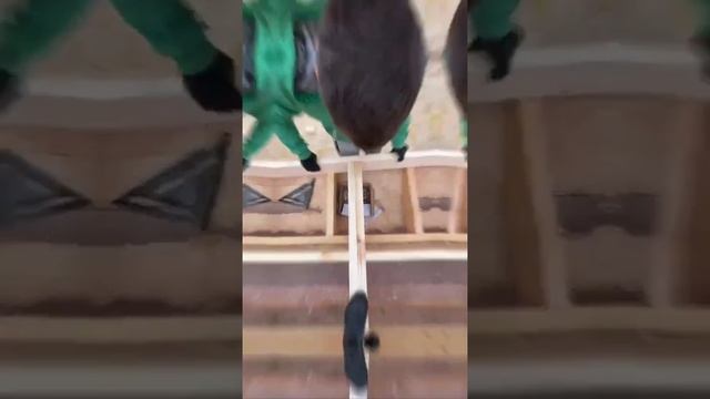 Сборка стен для каркасного дома.